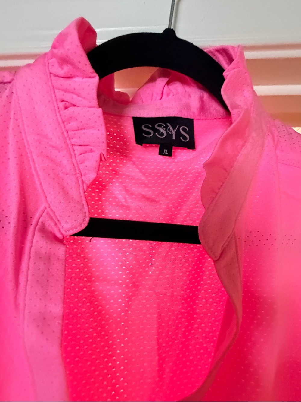 SSYS Hot Pink V-Neck Sleeveless Tank Top with ruffle collar - Picture 2 of 8